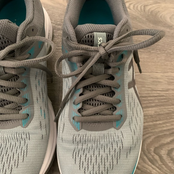 ASICS Women's GT 1000 7 Running
Shoes - Picture 7 of 13